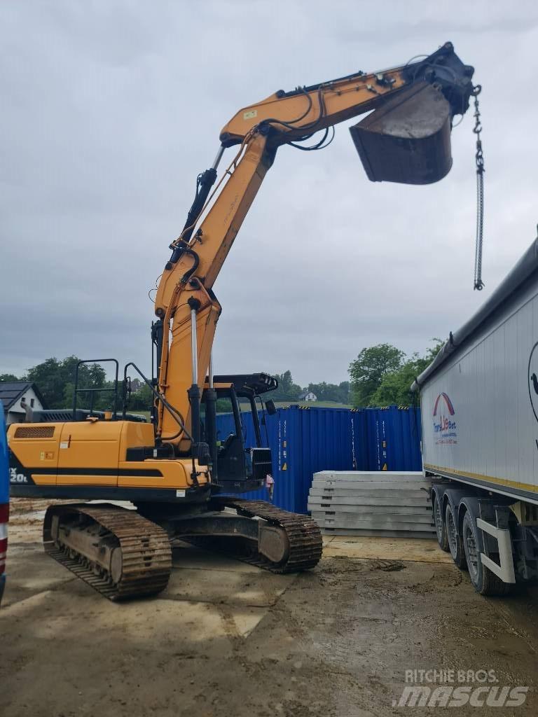 Hyundai HX 220 210 Paletli ekskavatörler