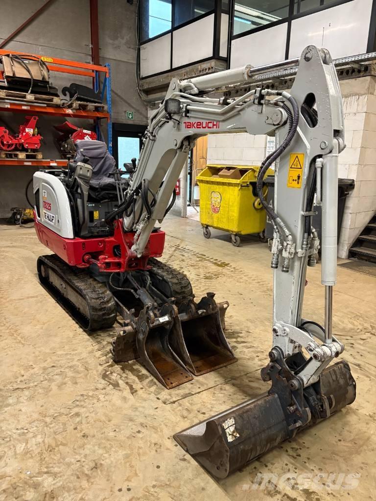 Takeuchi TB 225 Mini ekskavatörler, 7 tona dek
