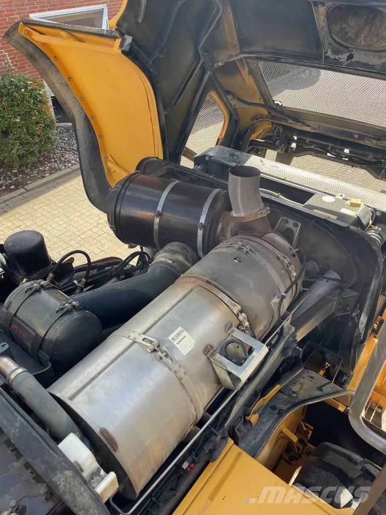 Volvo L220G Tekerlekli yükleyiciler