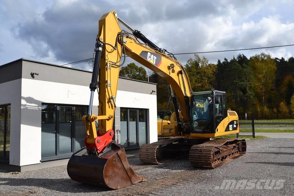 CAT 319 D L Paletli ekskavatörler