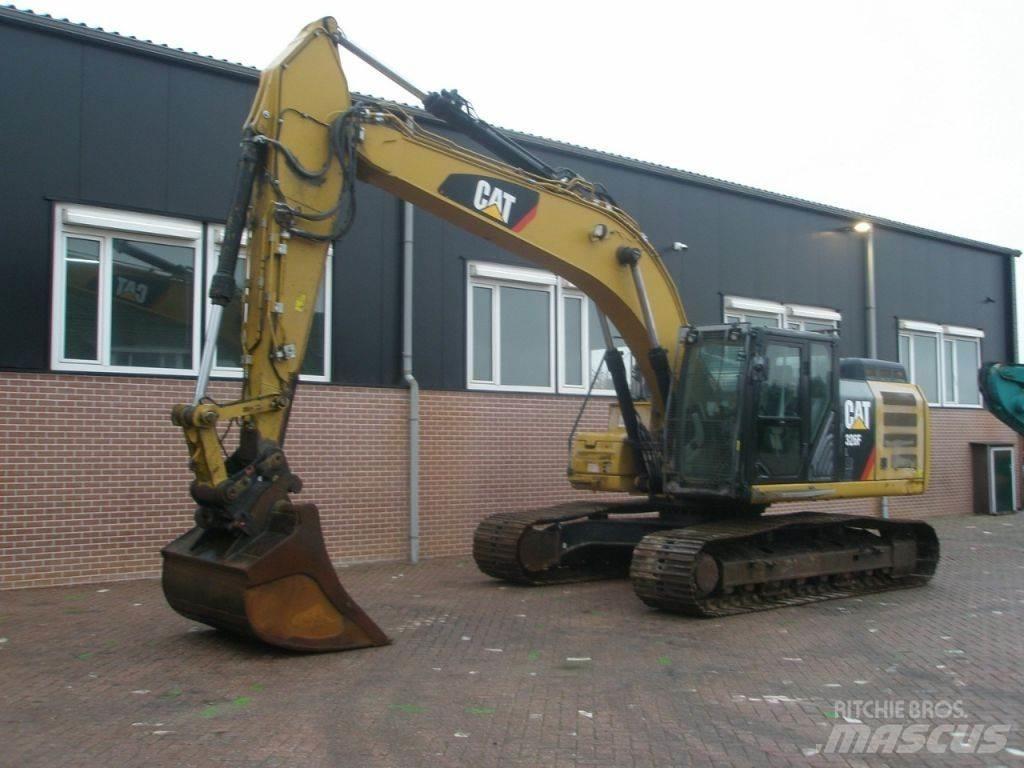 CAT 326FL Paletli ekskavatörler