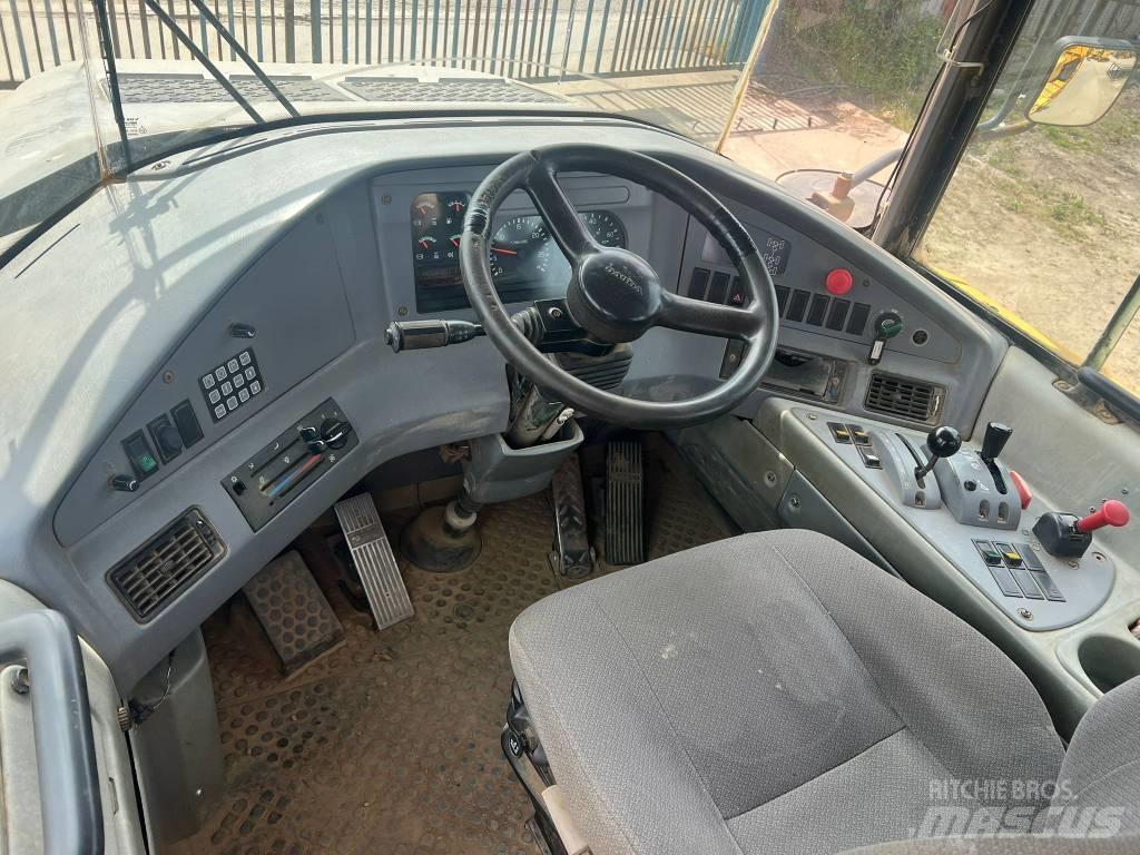 Volvo A 25 D Belden kirma kaya kamyonu