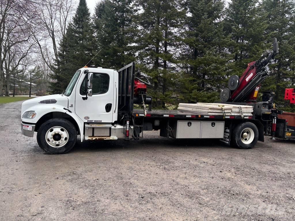 Freightliner M2-106 Paletli vinçler
