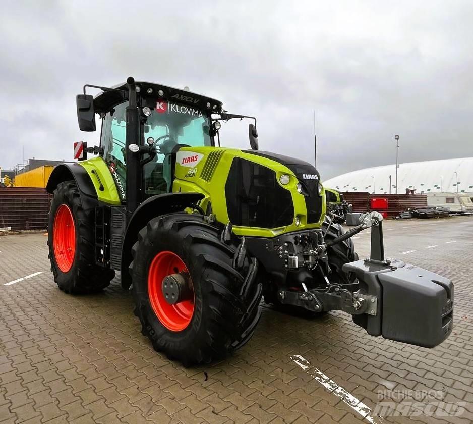 CLAAS Axion 850 Traktörler