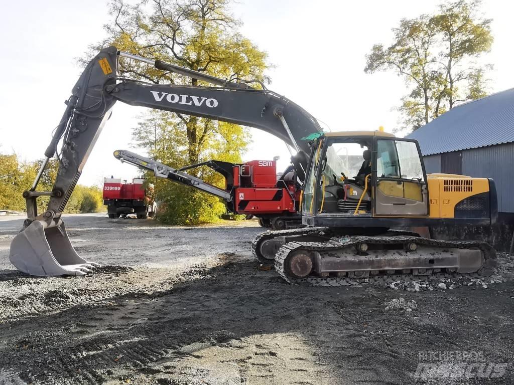 Volvo EC 210 C L Paletli ekskavatörler
