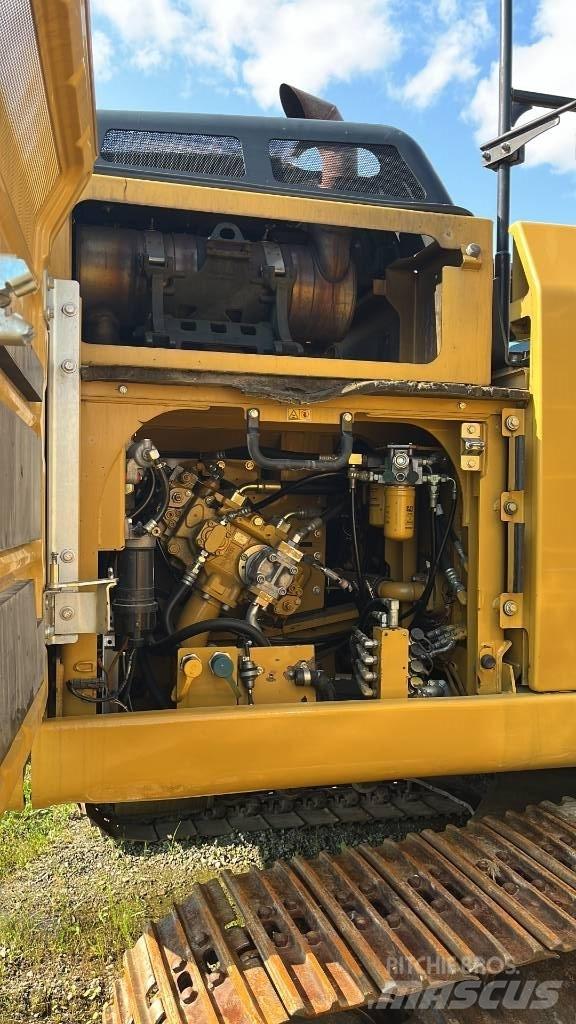 CAT 324 E Paletli ekskavatörler