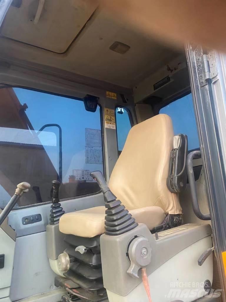 Hyundai R110VS Paletli ekskavatörler