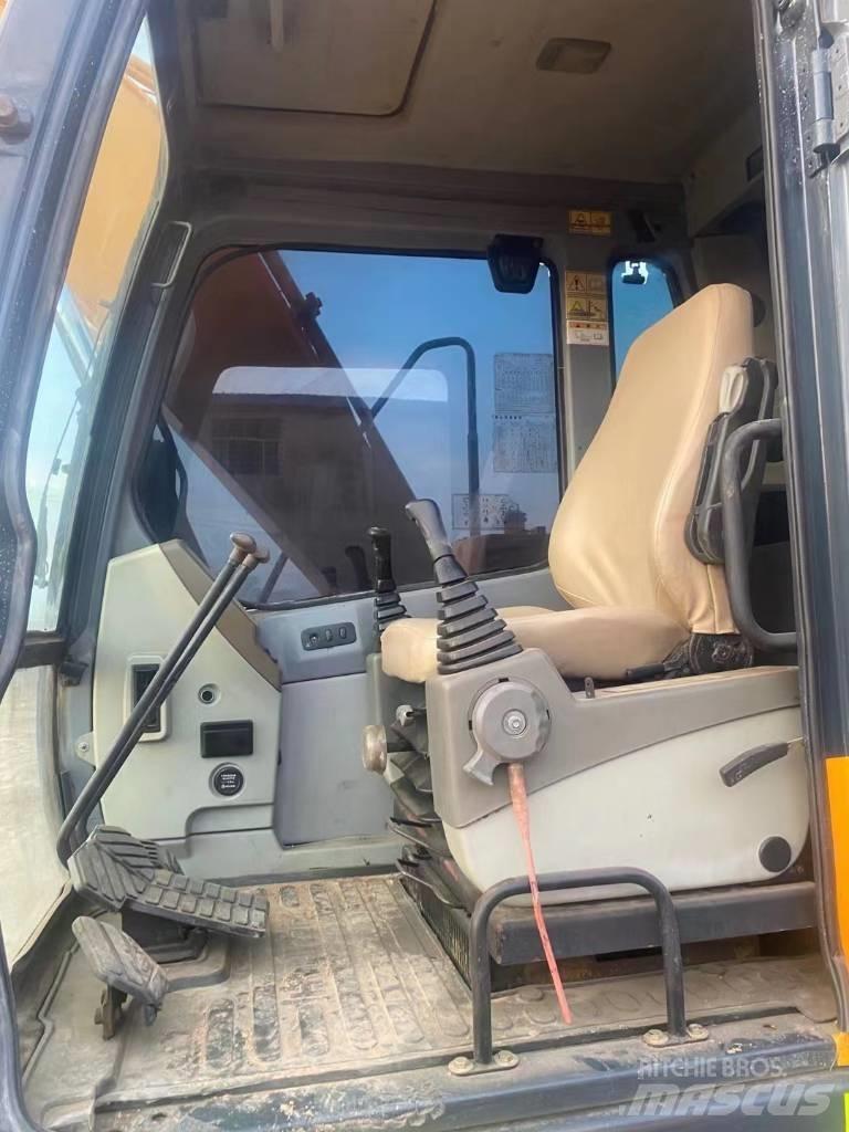 Hyundai R110VS Paletli ekskavatörler