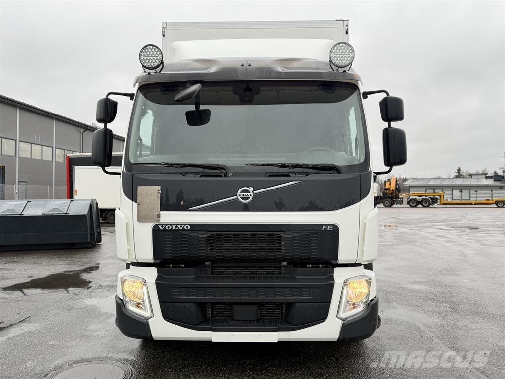 Volvo FE320 4X2 Kapali kasa kamyonlar