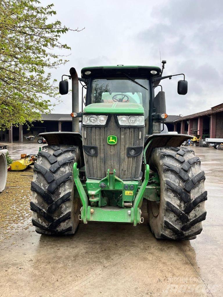 John Deere 7230 R Traktörler