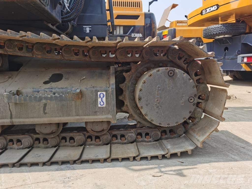 Volvo EC 220 Paletli ekskavatörler