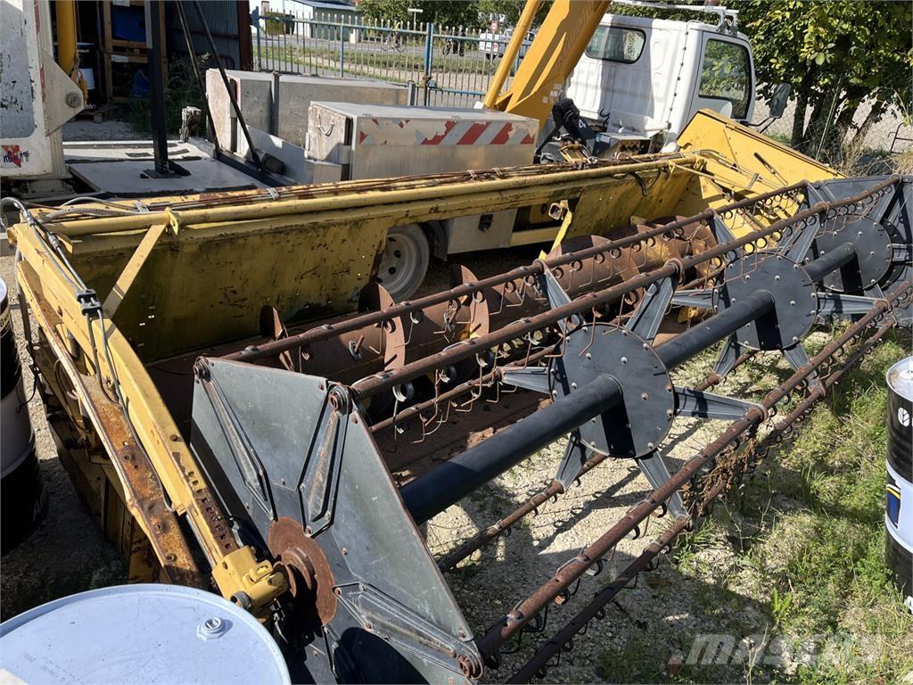 New Holland TX 32 Biçerdöverler
