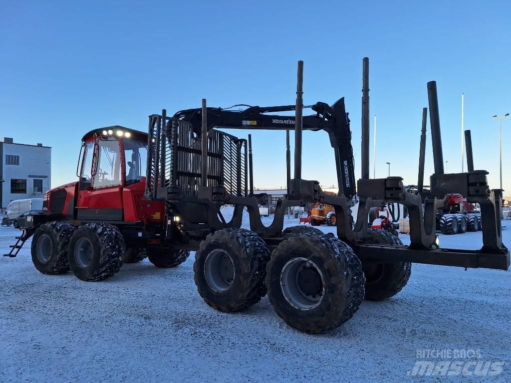 Komatsu 875 Tomruk yükleyici traktörler
