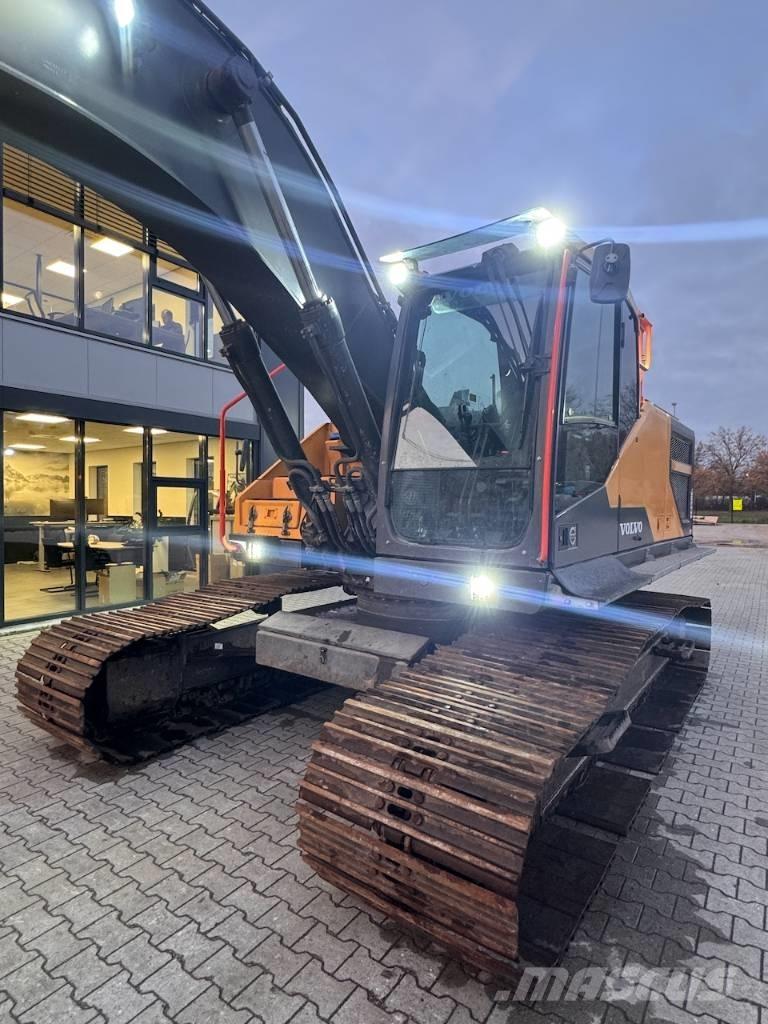 Volvo EC 250 EL Paletli ekskavatörler