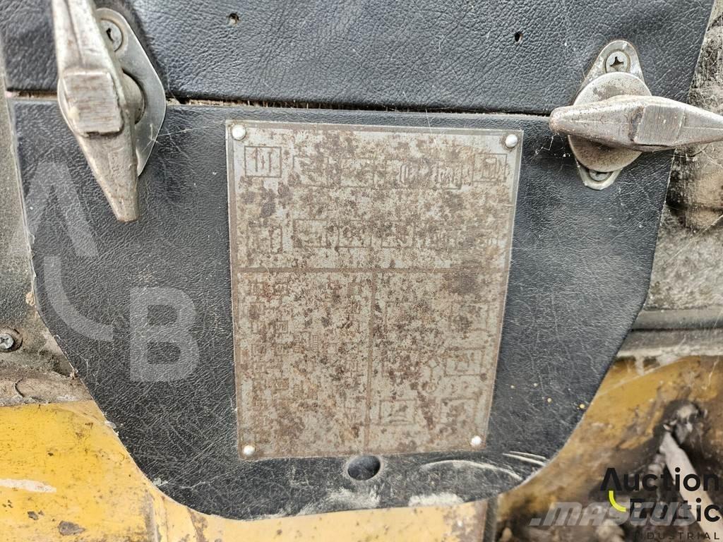  Onbekend T-170 Paletli dozerler