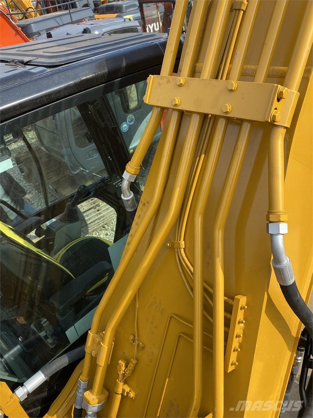 CAT 320 Paletli ekskavatörler