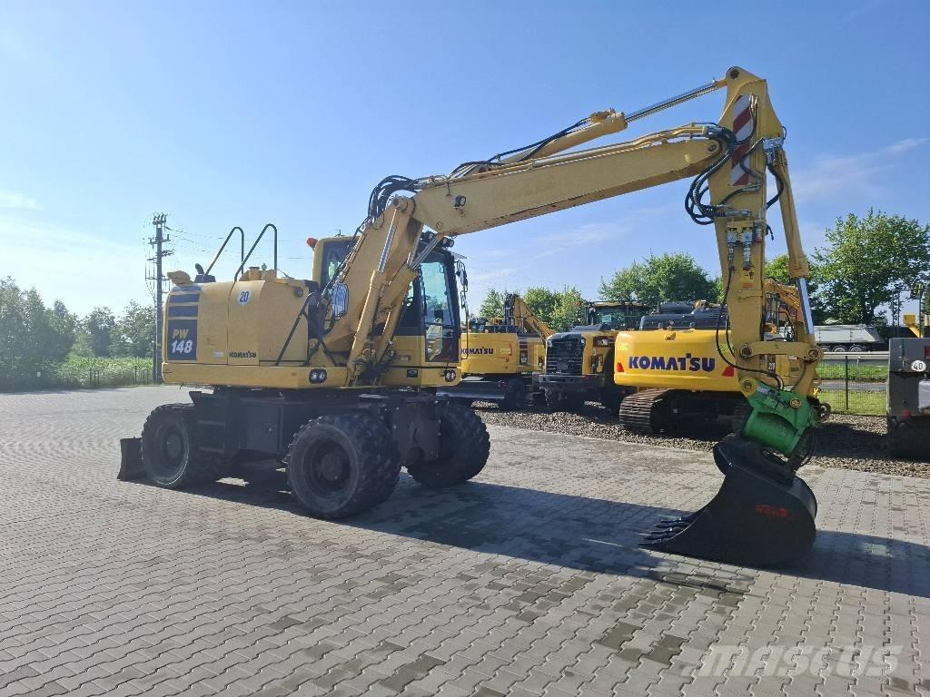 Komatsu PW 148-10 Lastik tekerli ekskavatörler