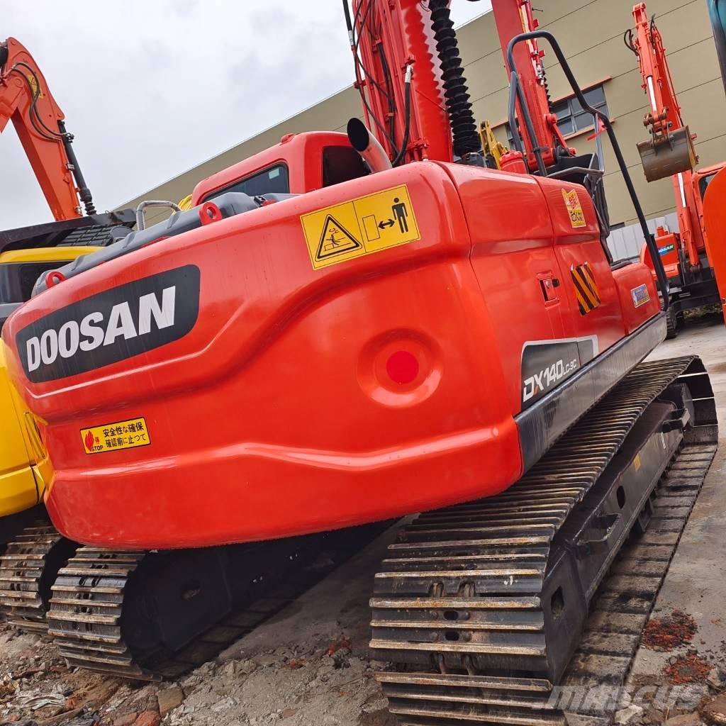 Doosan DX 150 LC Paletli ekskavatörler