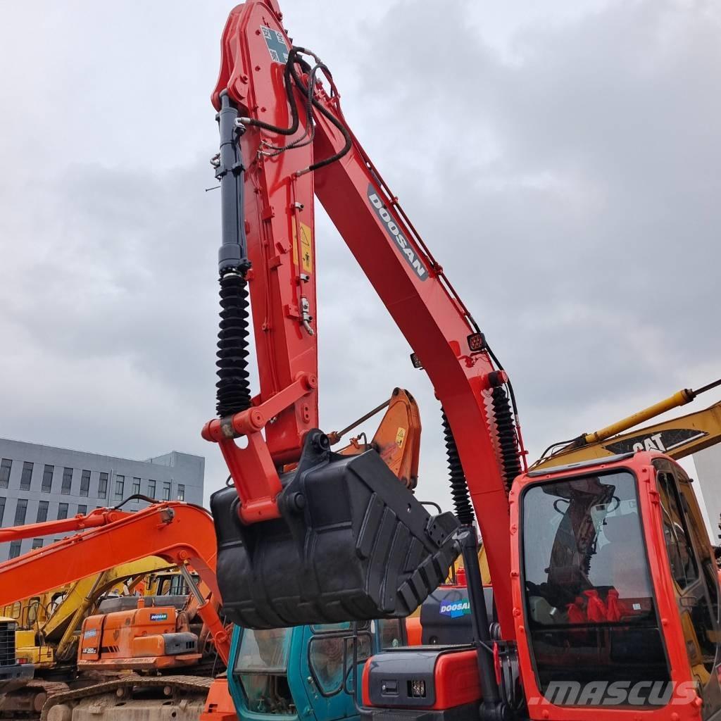 Doosan DX 150 LC Paletli ekskavatörler