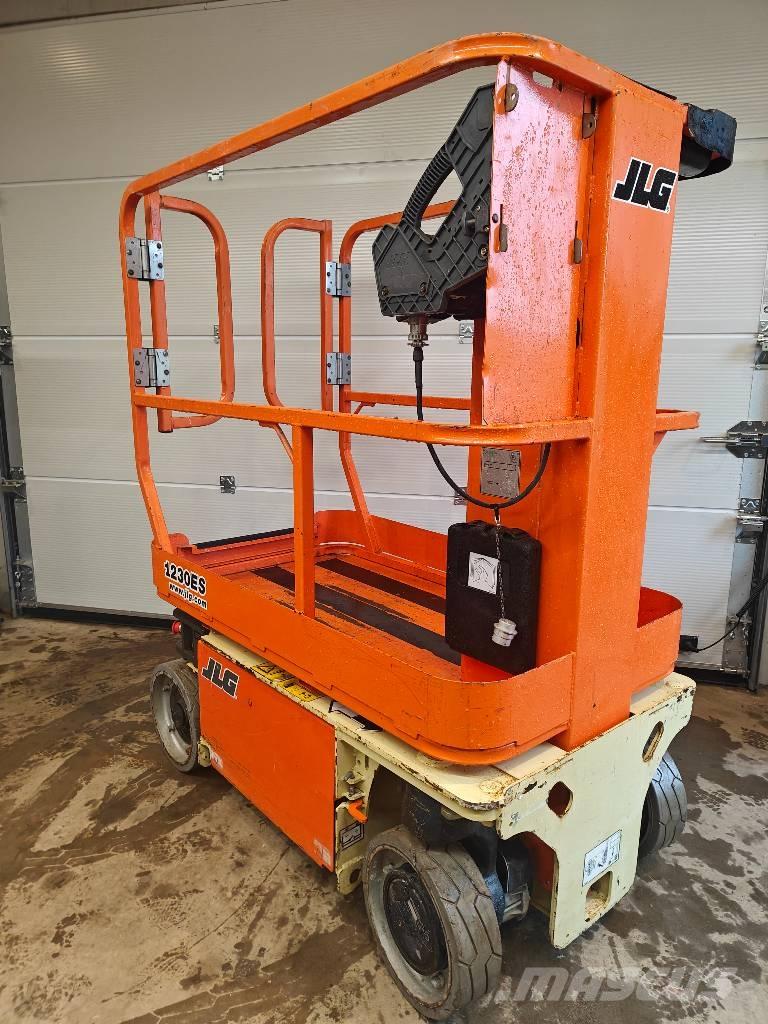 JLG 1230 ES Personel Platformları ve Cephe Asansörleri