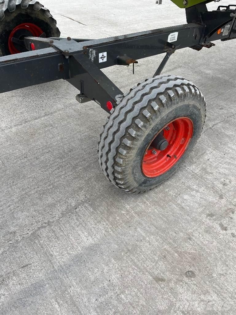 CLAAS Tucano 440 Biçerdöverler