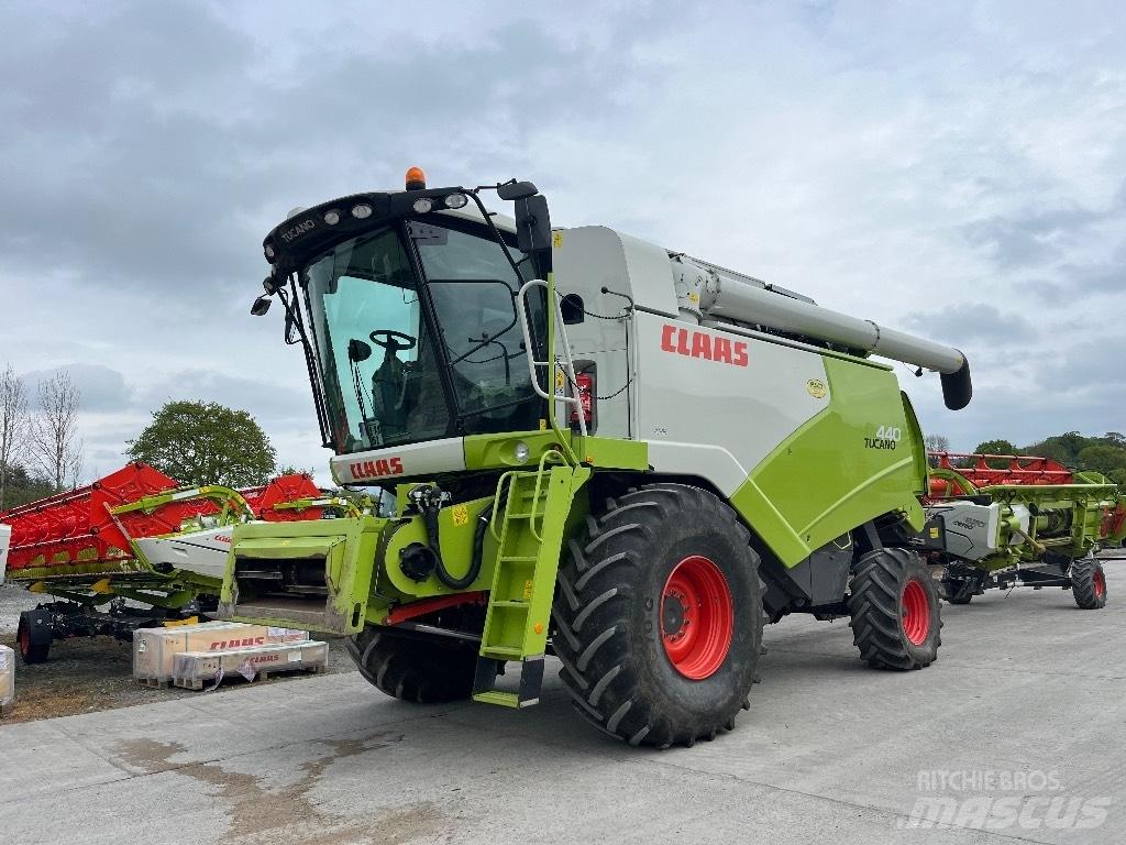 CLAAS Tucano 440 Biçerdöverler