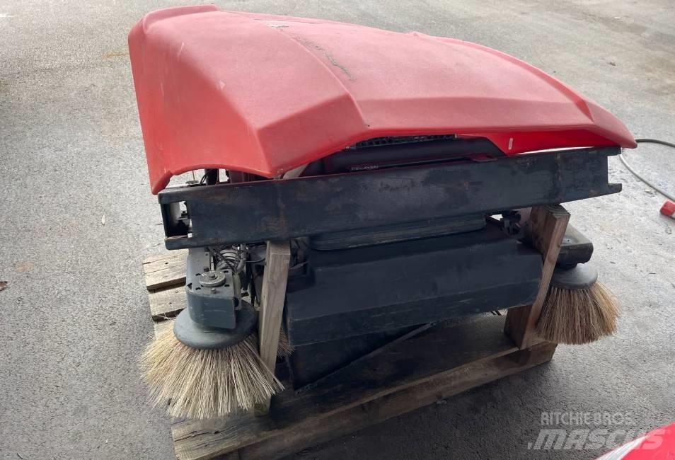 Hako Hakomatic 1100 Cadde süpürücüler