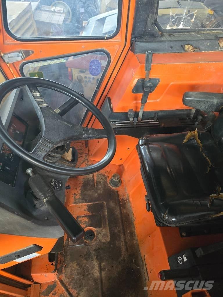Fiat-Hitachi 1880 DT Traktörler
