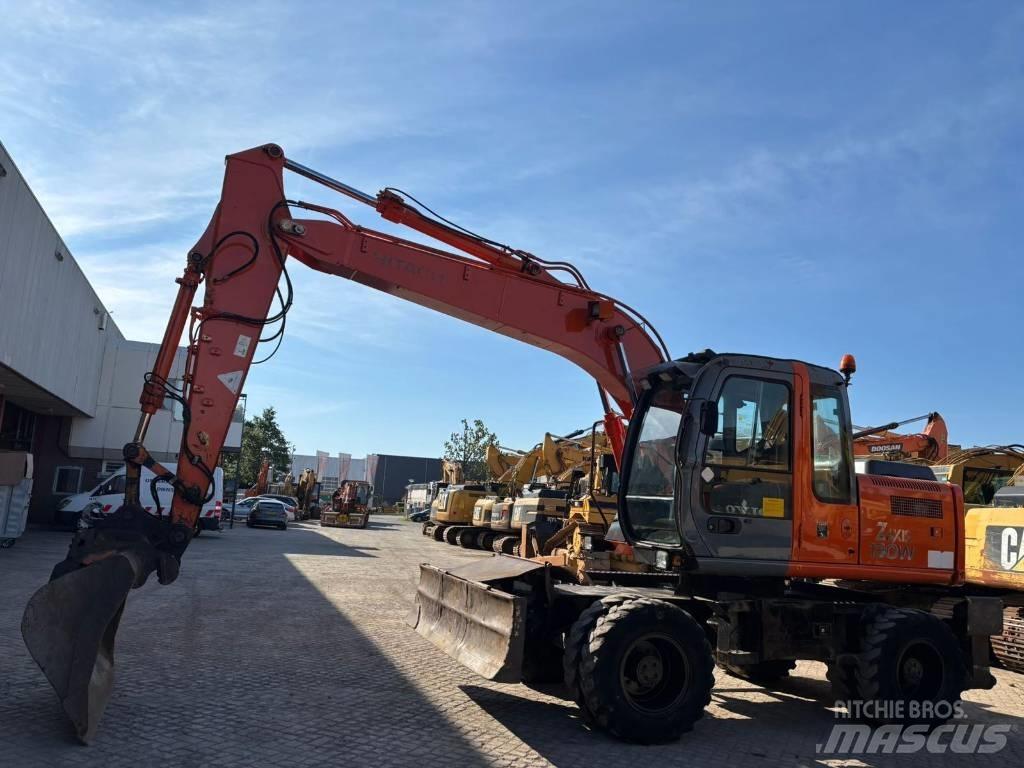 Hitachi ZX 130 W Lastik tekerli ekskavatörler