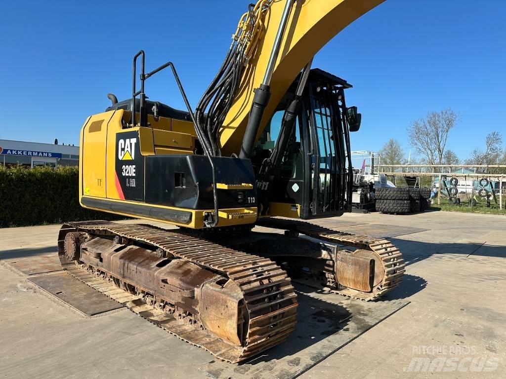 CAT 320 E Paletli ekskavatörler