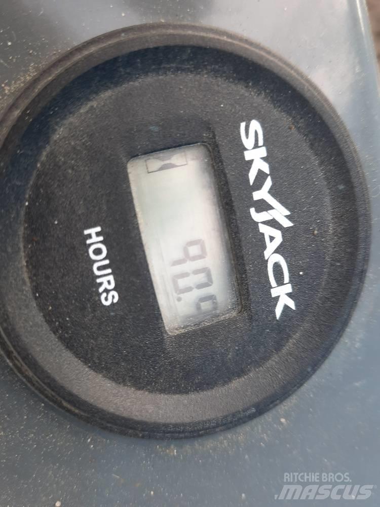SkyJack SJ 3219 Makasli platformlar
