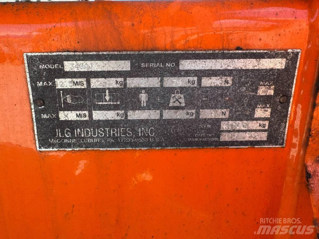 JLG 340AJ Körüklü personel platformları