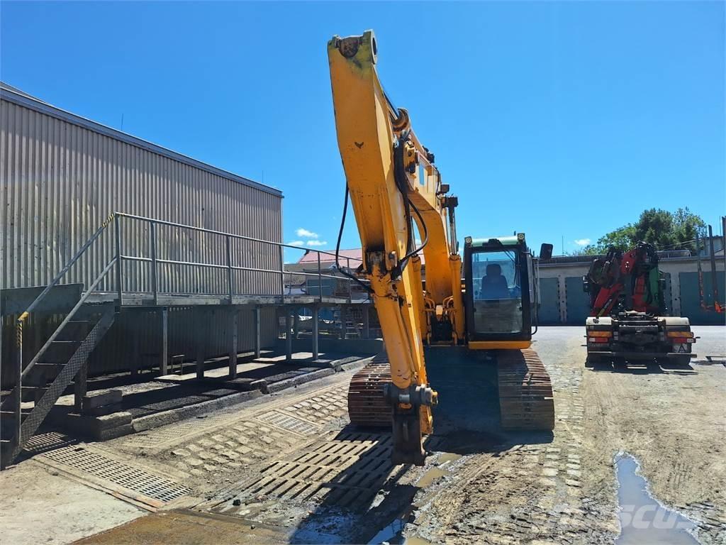 JCB JS 210L Diger