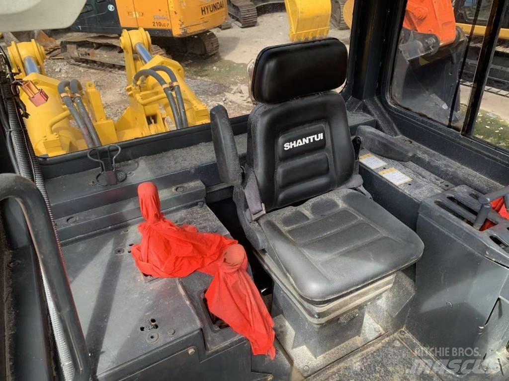 Shantui SD 32 Paletli dozerler
