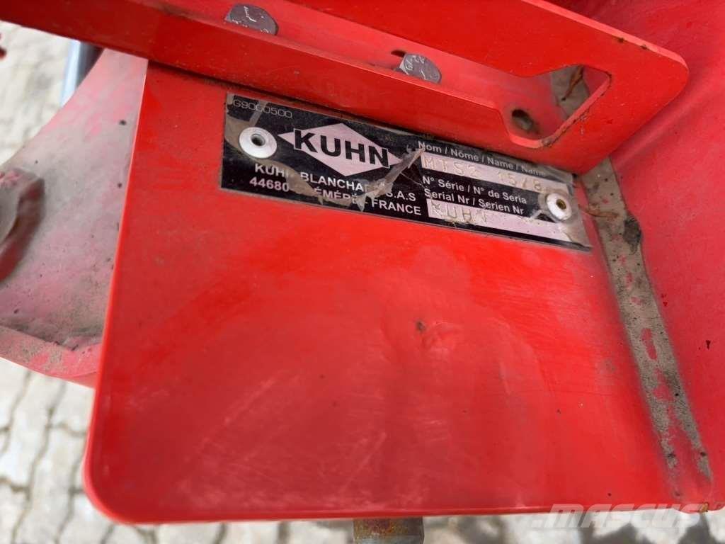 Kuhn Deltis 1302 Çekilir pülverizatörler