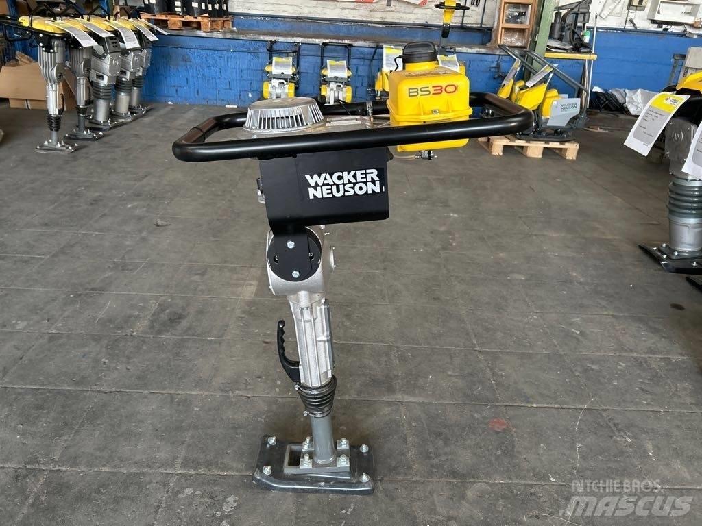 Wacker Neuson BS30 Sıkıştırma tokmakları