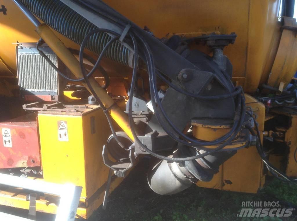 Veenhuis 9500 HDG Sivi gübre ve ilaç tankerleri