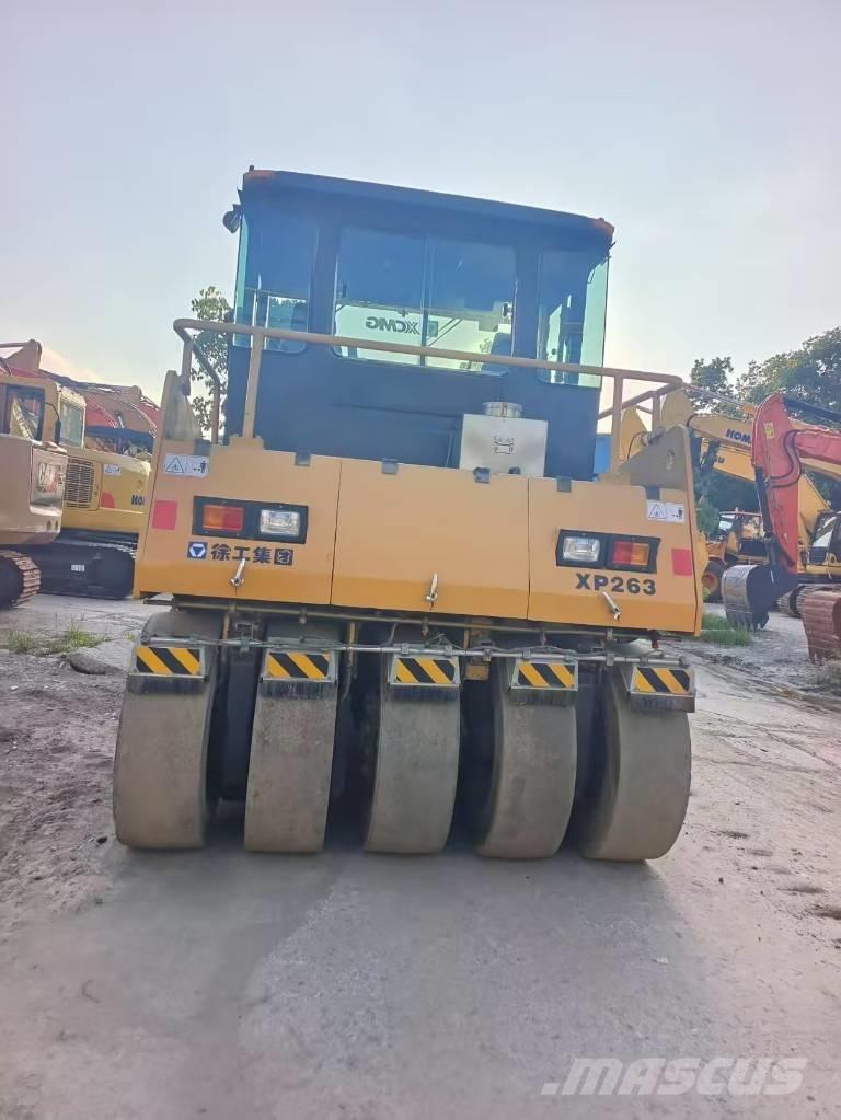 XCMG XP 263 Pnömatik lastikli silindirler