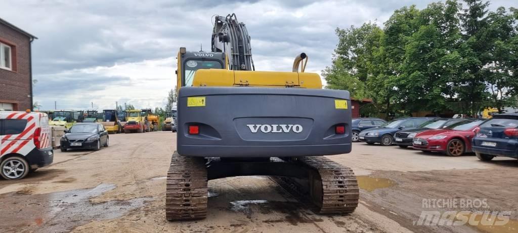 Volvo EC 210 B Paletli ekskavatörler