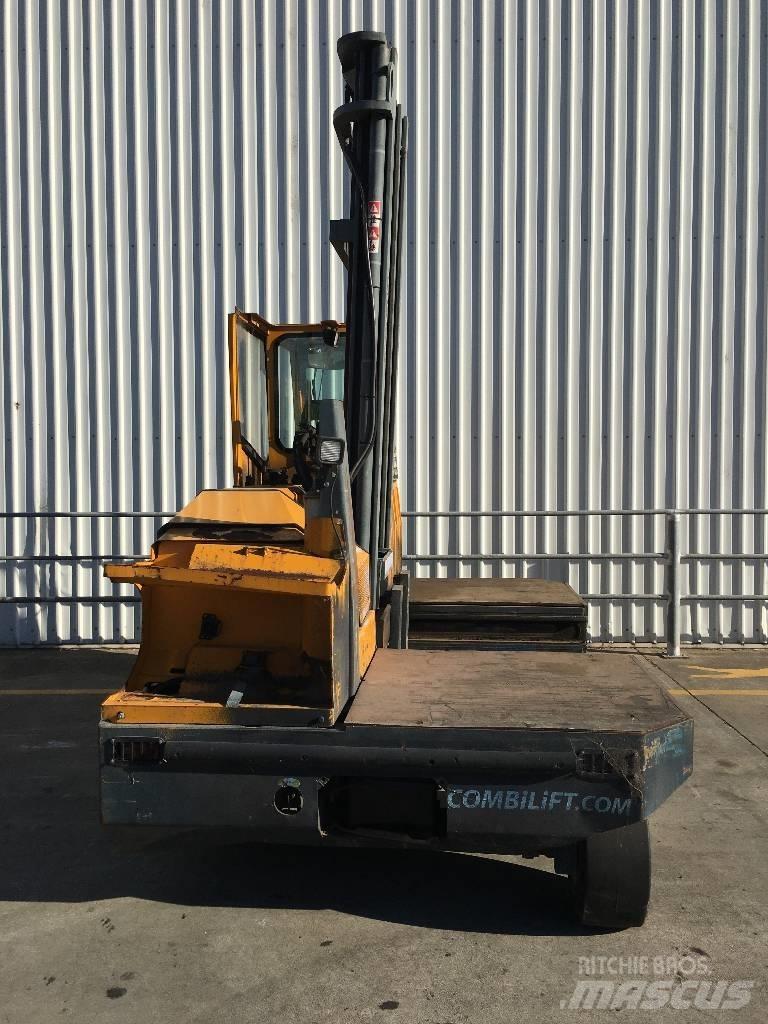 Combilift C5000SL Sideloader - dört yönlü forkliftler
