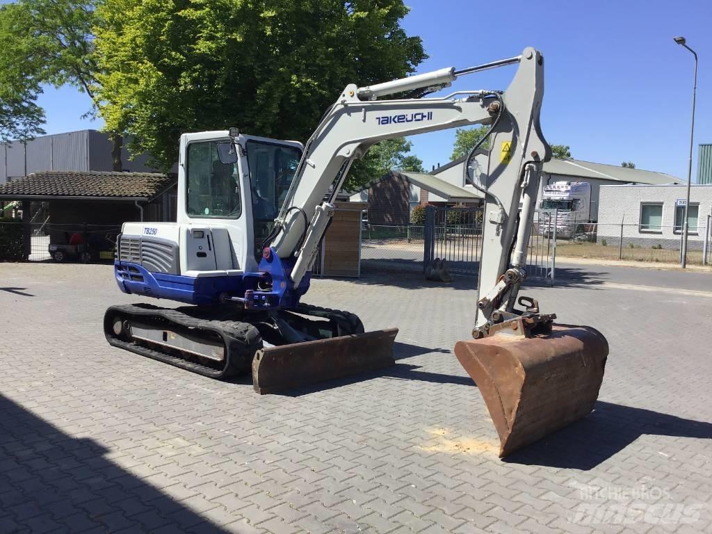 Takeuchi TB 250 Mini ekskavatörler, 7 tona dek