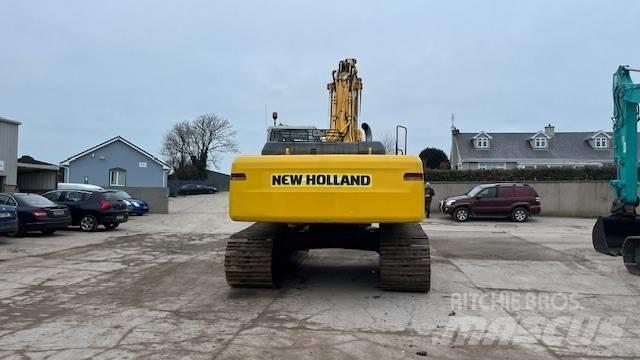 New Holland E335 Paletli ekskavatörler