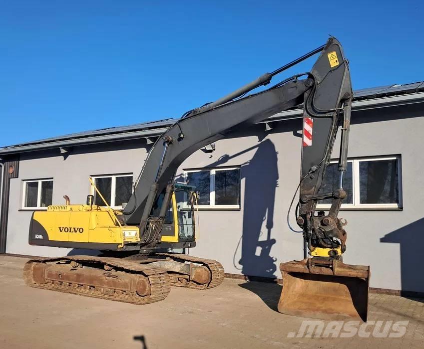 Volvo EC 240 B LC Paletli ekskavatörler