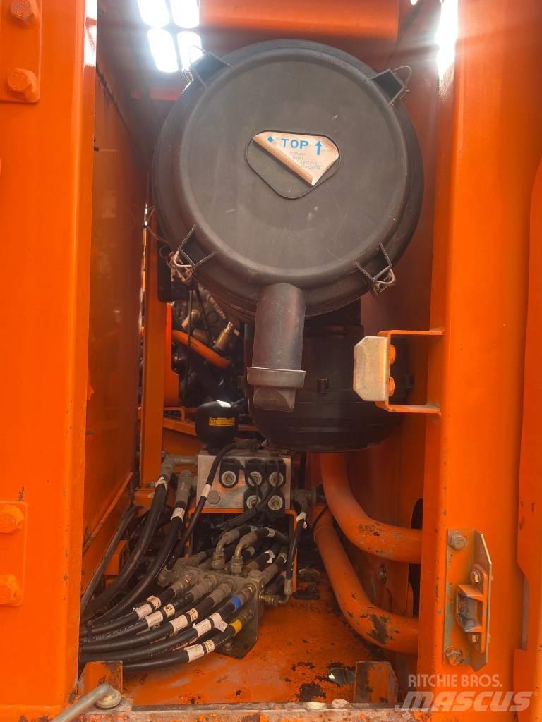 Doosan DX 180 LC Paletli ekskavatörler