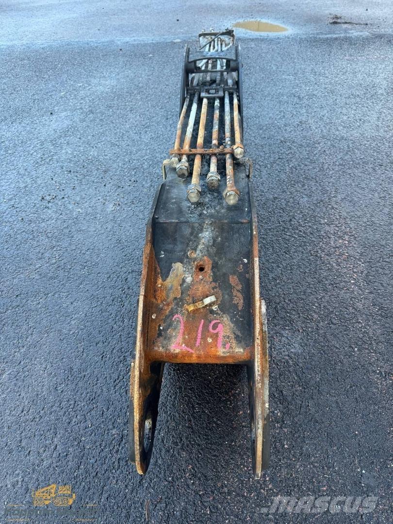 Komatsu 105F Tomruk vinçleri