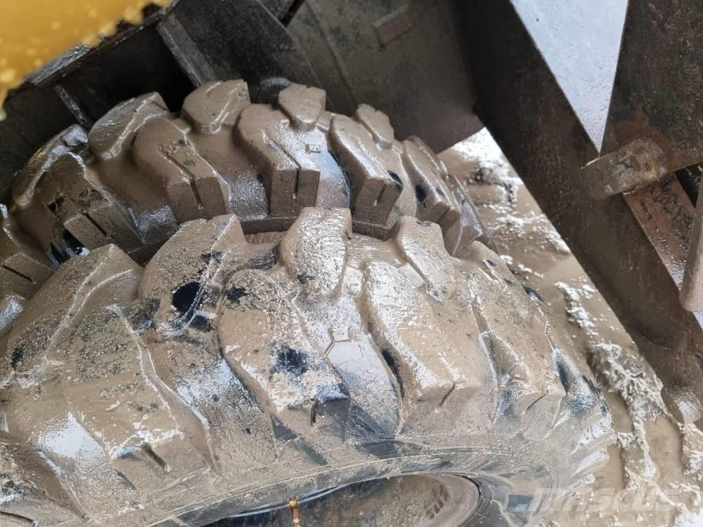 CAT M 313 C Lastik tekerli ekskavatörler
