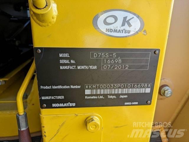 Komatsu D 75 S-5 Paletli yükleyiciler