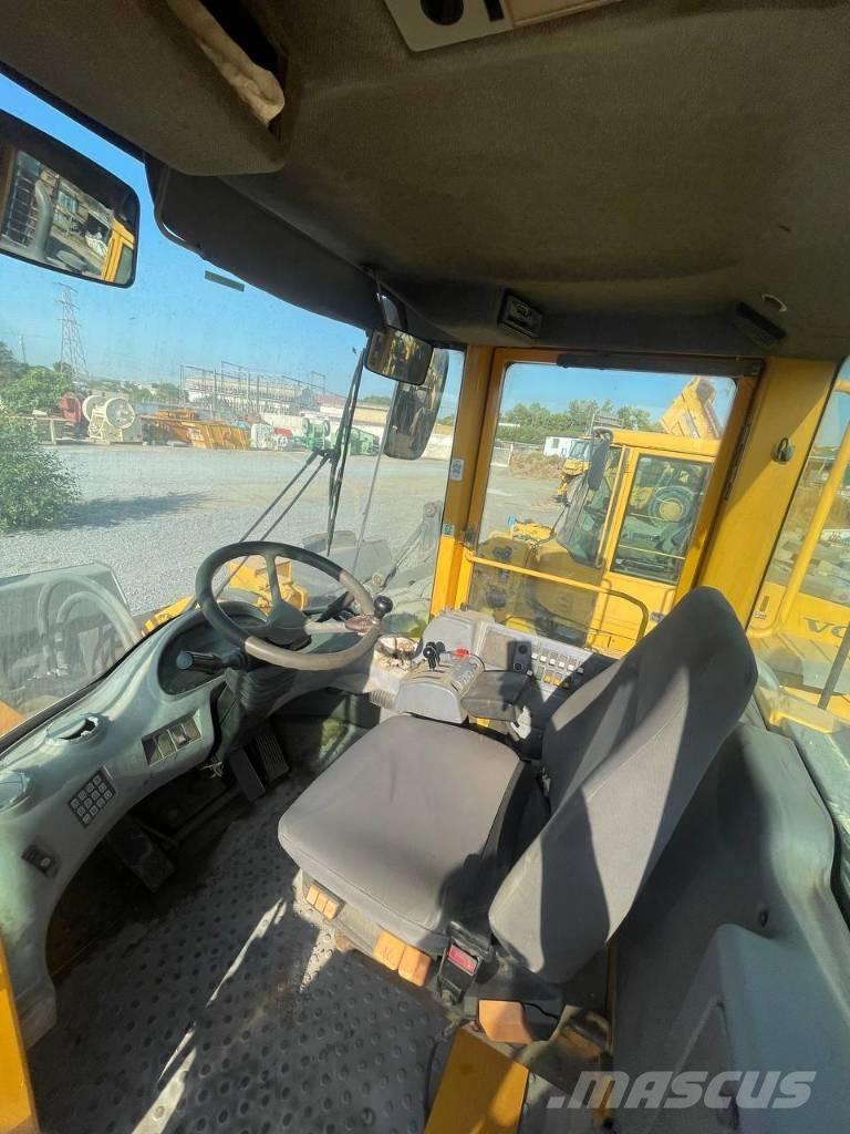 Volvo L 180 E Tekerlekli yükleyiciler