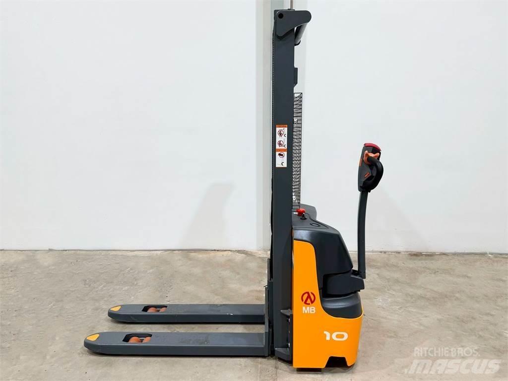 XEA 10 2S300 Yaya kumandali istif makinasi