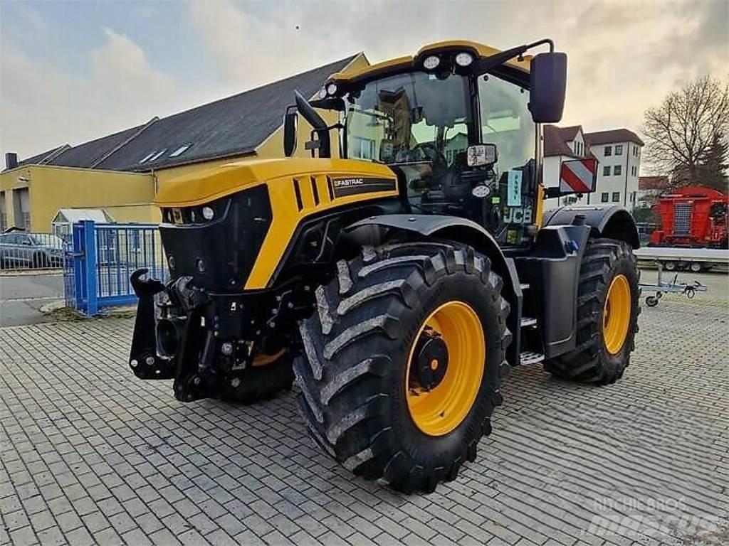 JCB 4220 Fastrac Traktörler